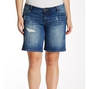 Plus size 22w jean shorts Kut NWOT z17
